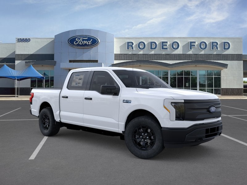 2025 Ford F-150 Lightning PRO