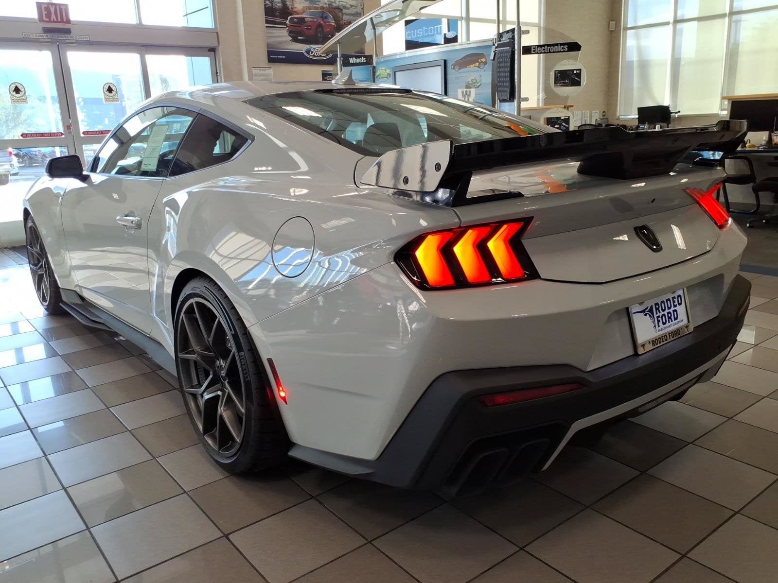2026 Ford Mustang Dark Horse SC