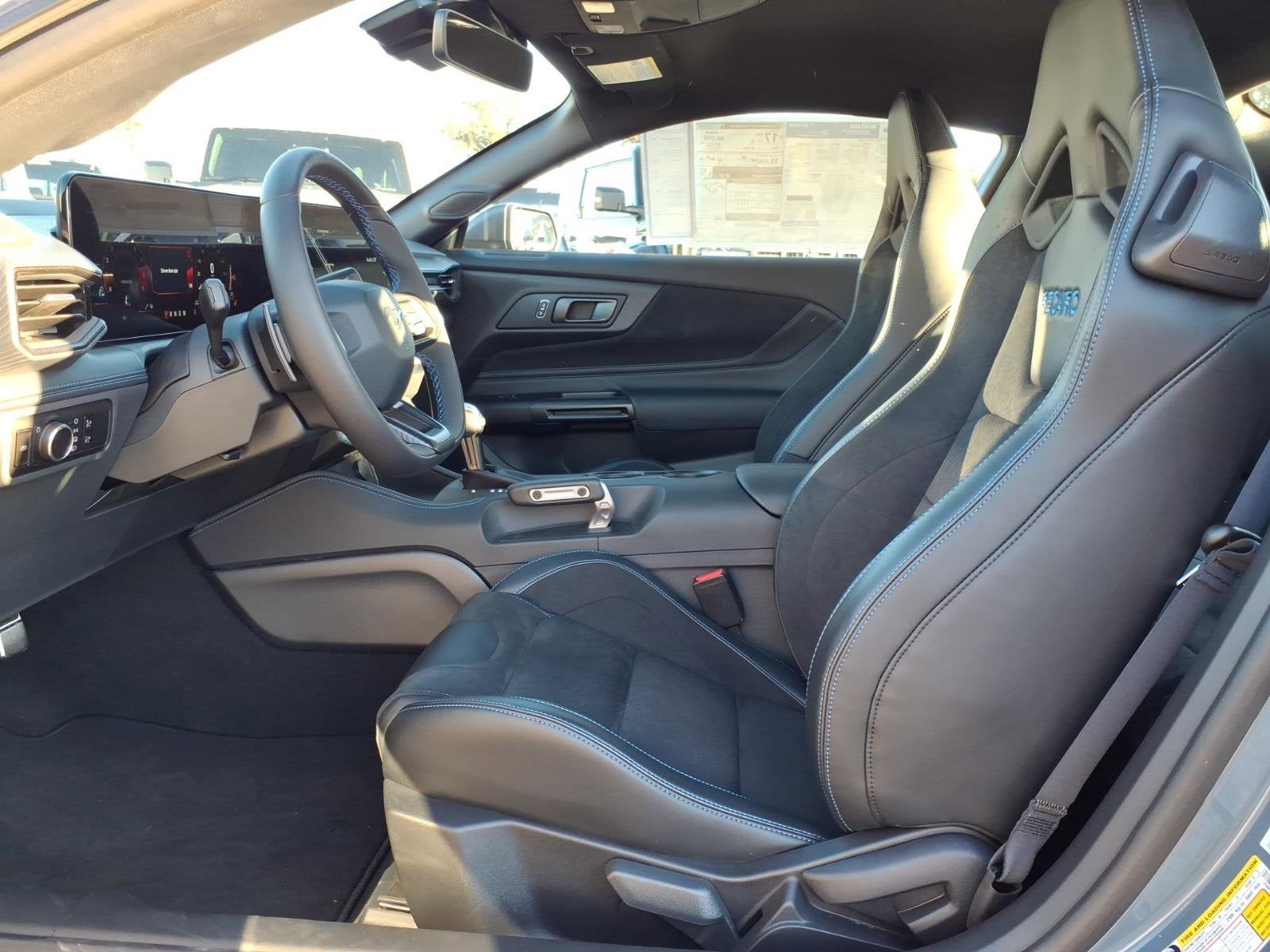 2025 Ford Mustang Dark Horse