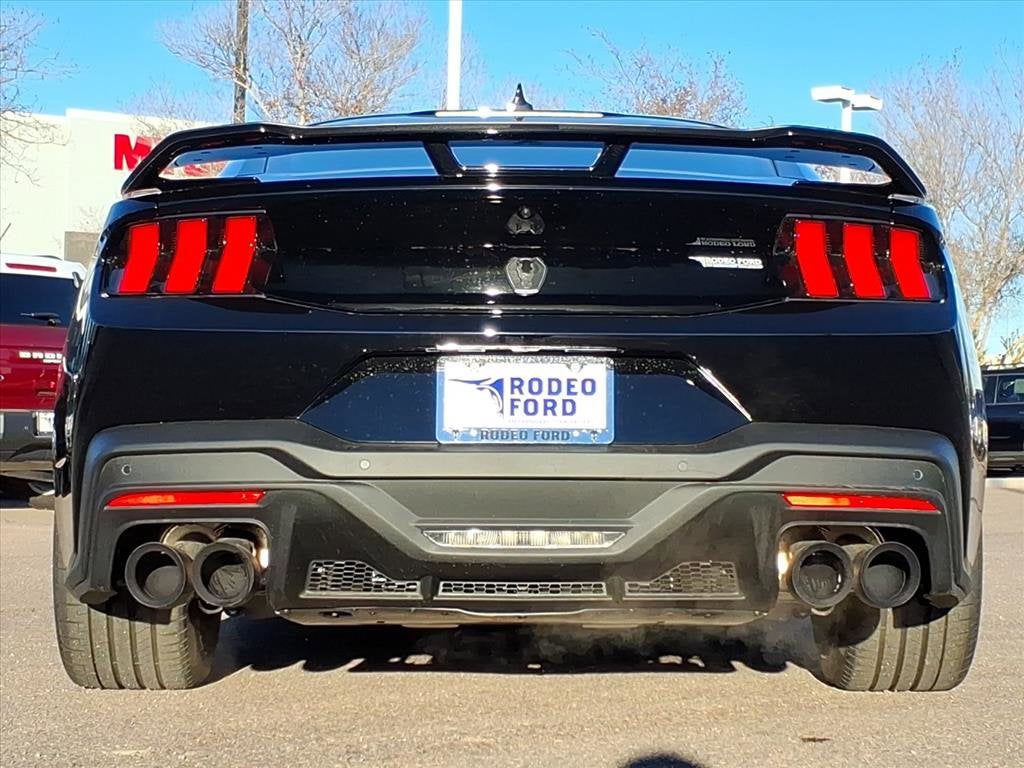 2026 Ford Mustang Dark Horse