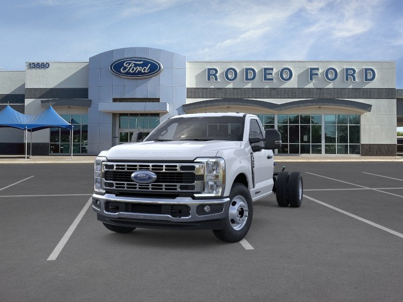2026 Ford Super Duty F-350 DRW XL