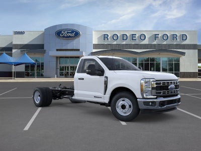 2026 Ford Super Duty F-350 DRW XL