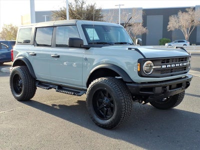 2022 Ford Bronco Black Diamond