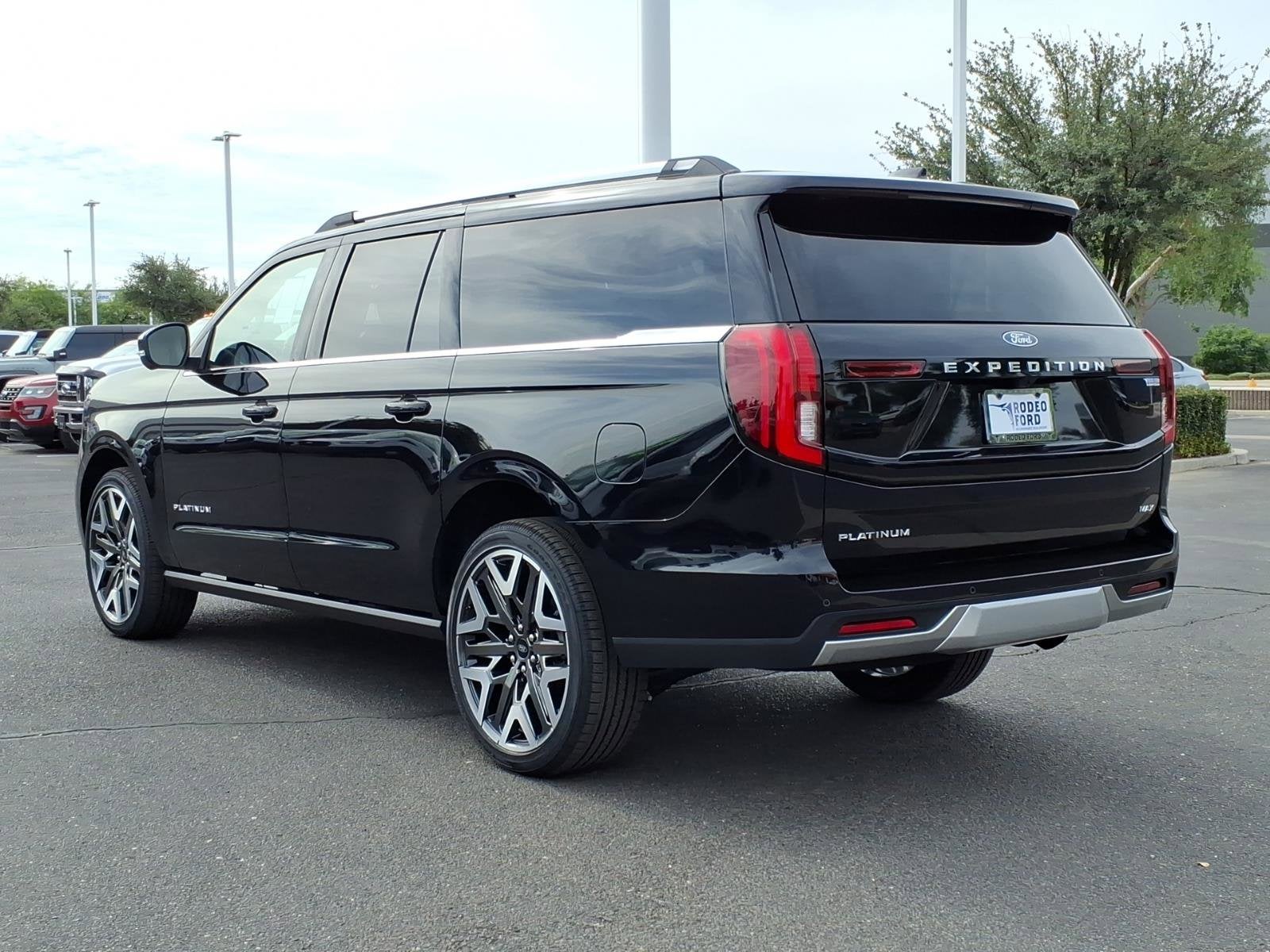 2026 Ford Expedition Max Platinum