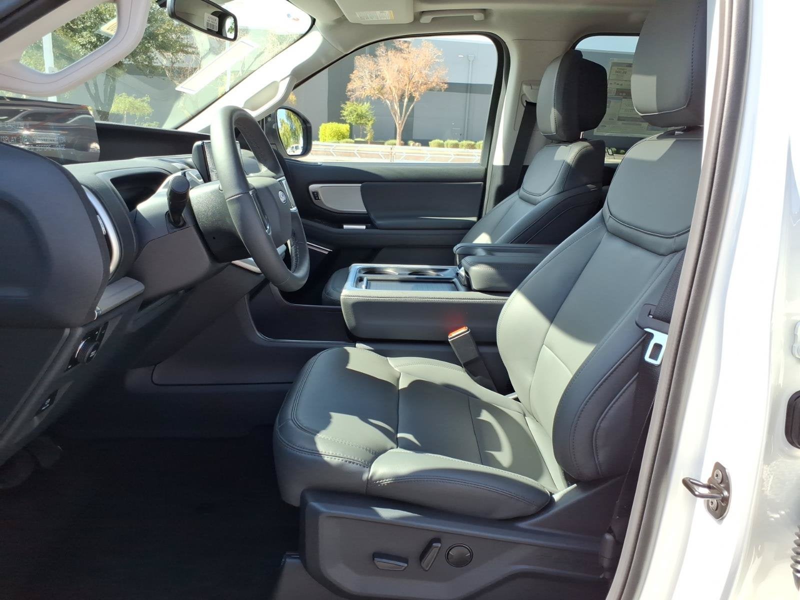 2027 Ford Expedition Active