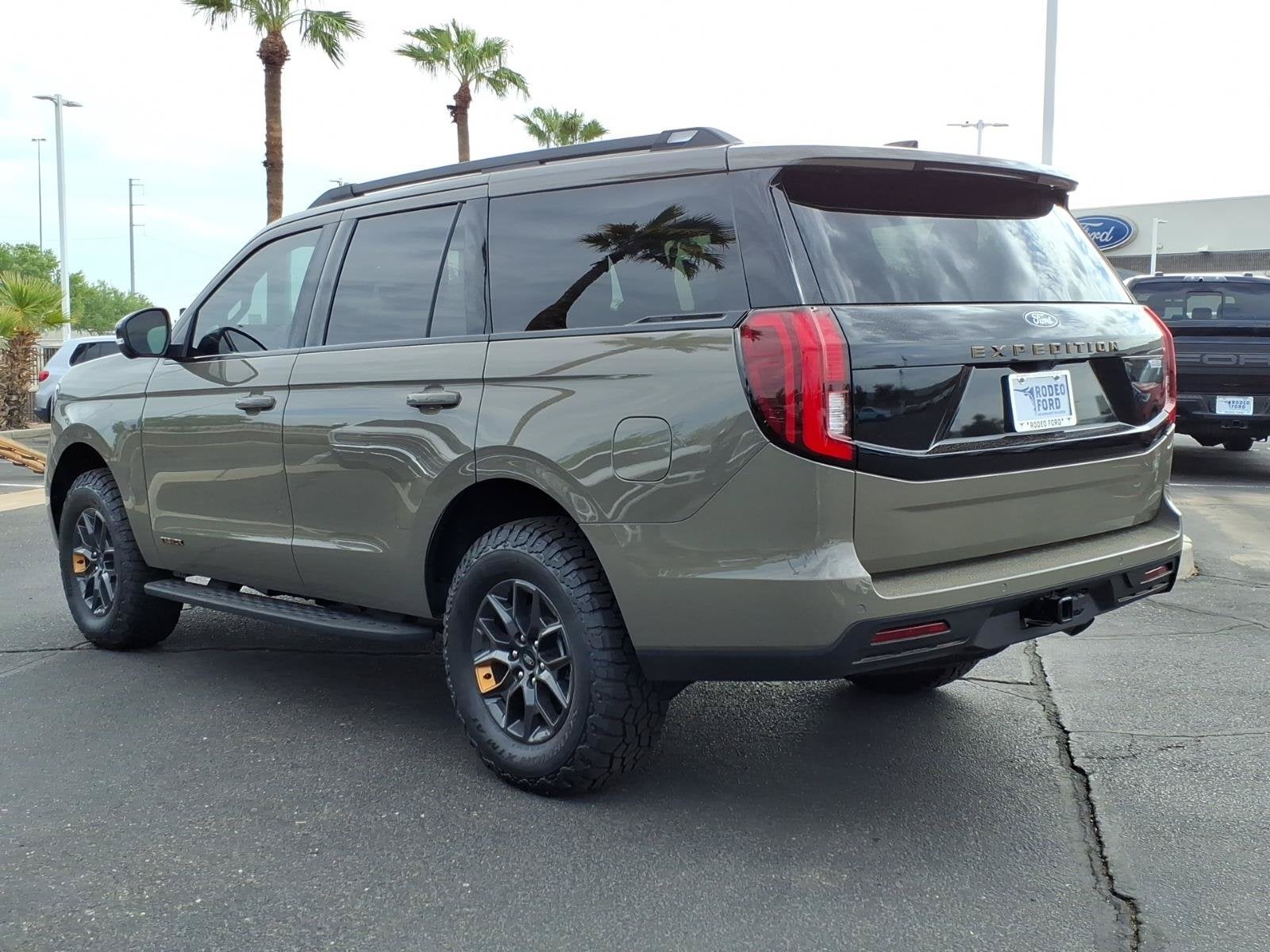 2027 Ford Expedition Tremor