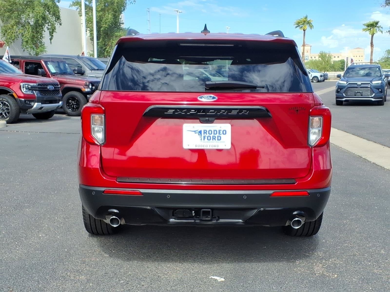 2023 Ford Explorer ST-Line
