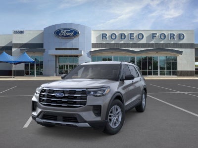 2026 Ford Explorer XLT