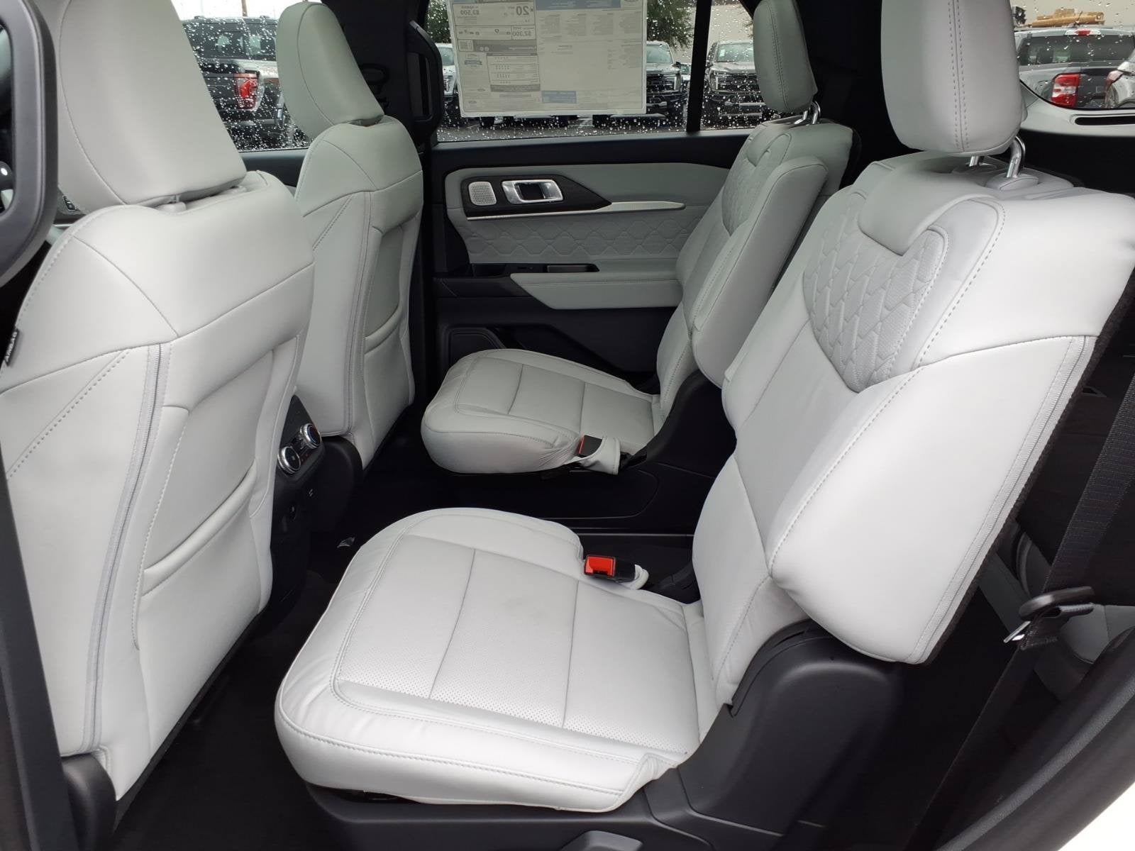 2027 Ford Explorer Platinum