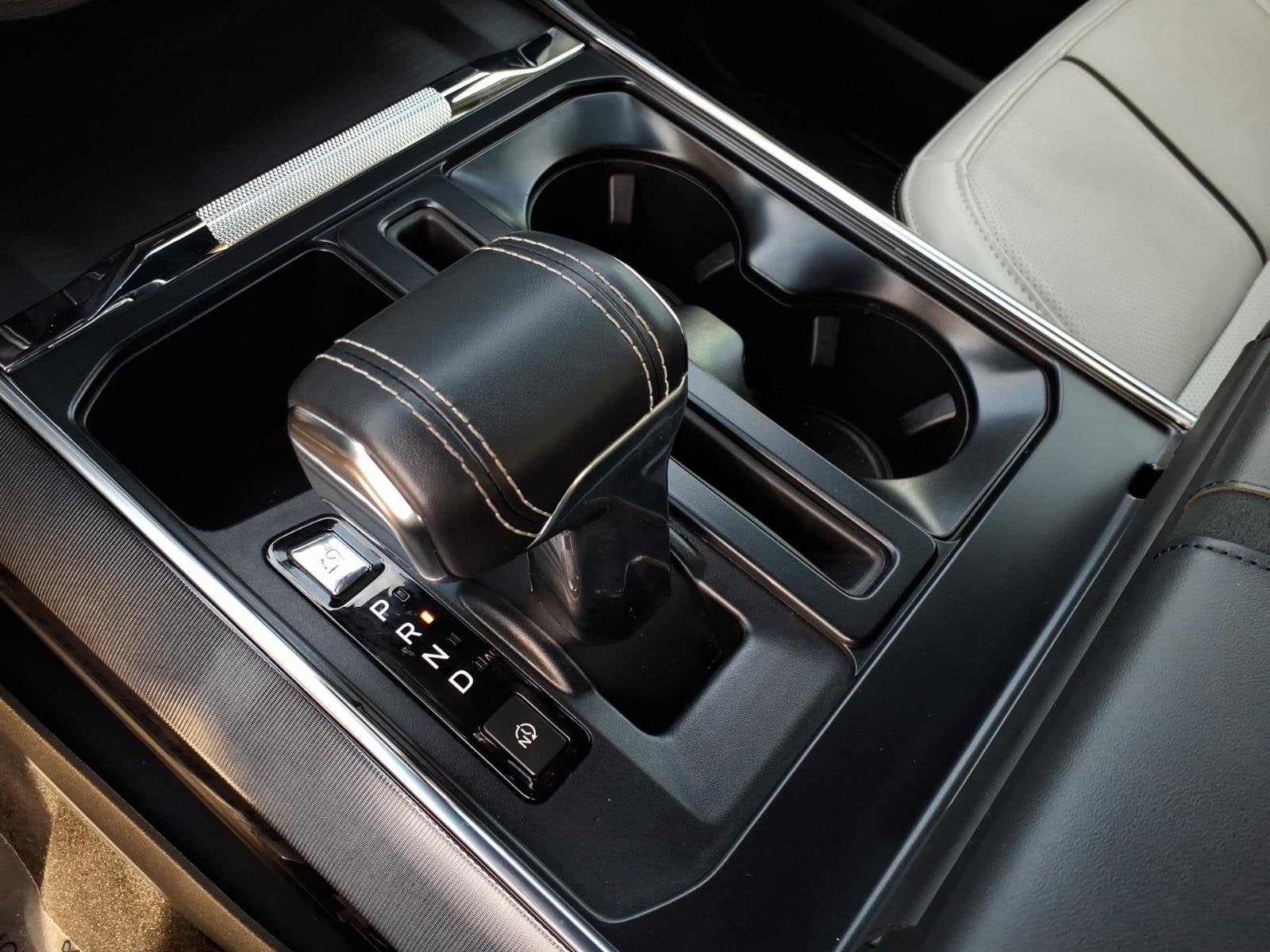 2025 Ford F-150 Lightning Platinum