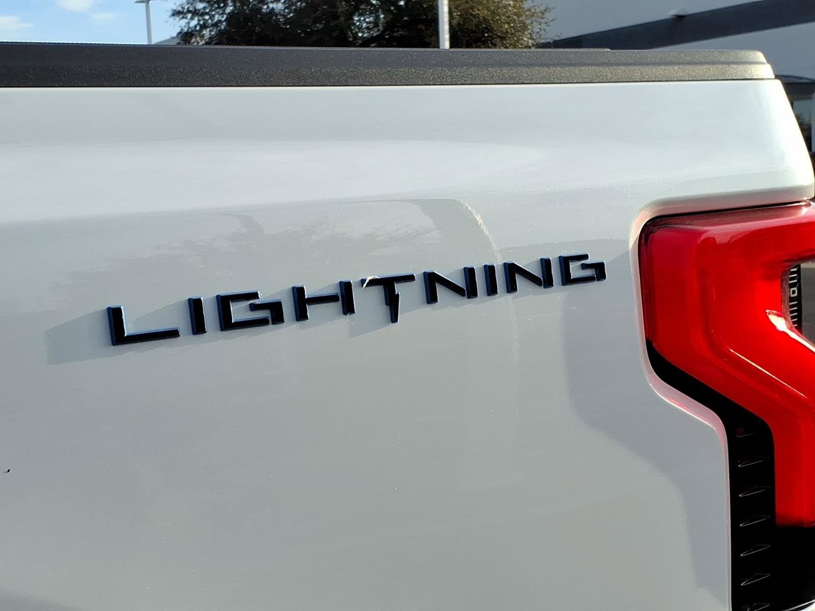 2025 Ford F-150 Lightning Platinum