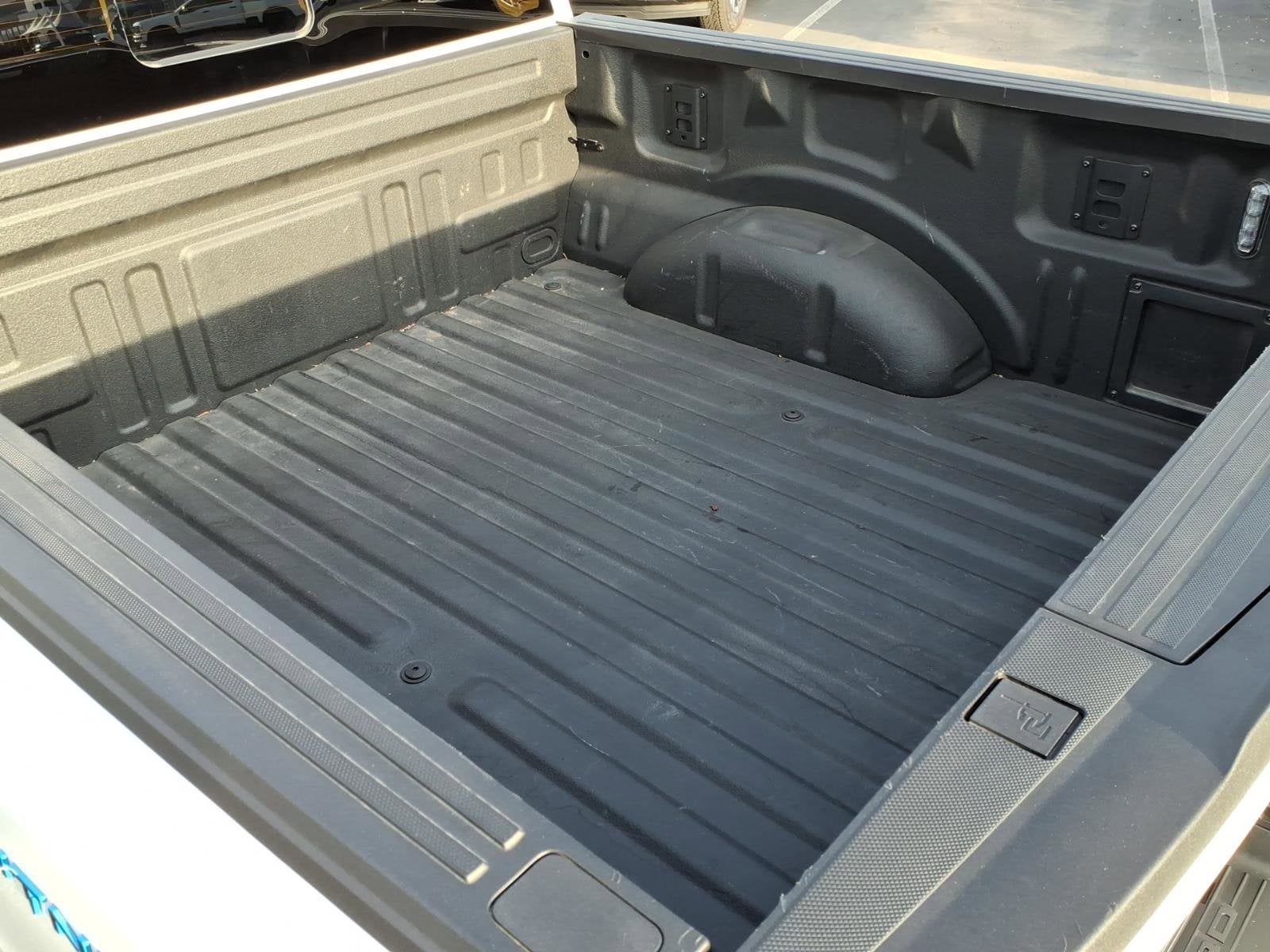 2025 Ford F-150 Lightning Platinum