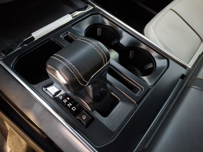 2025 Ford F-150 Lightning Platinum