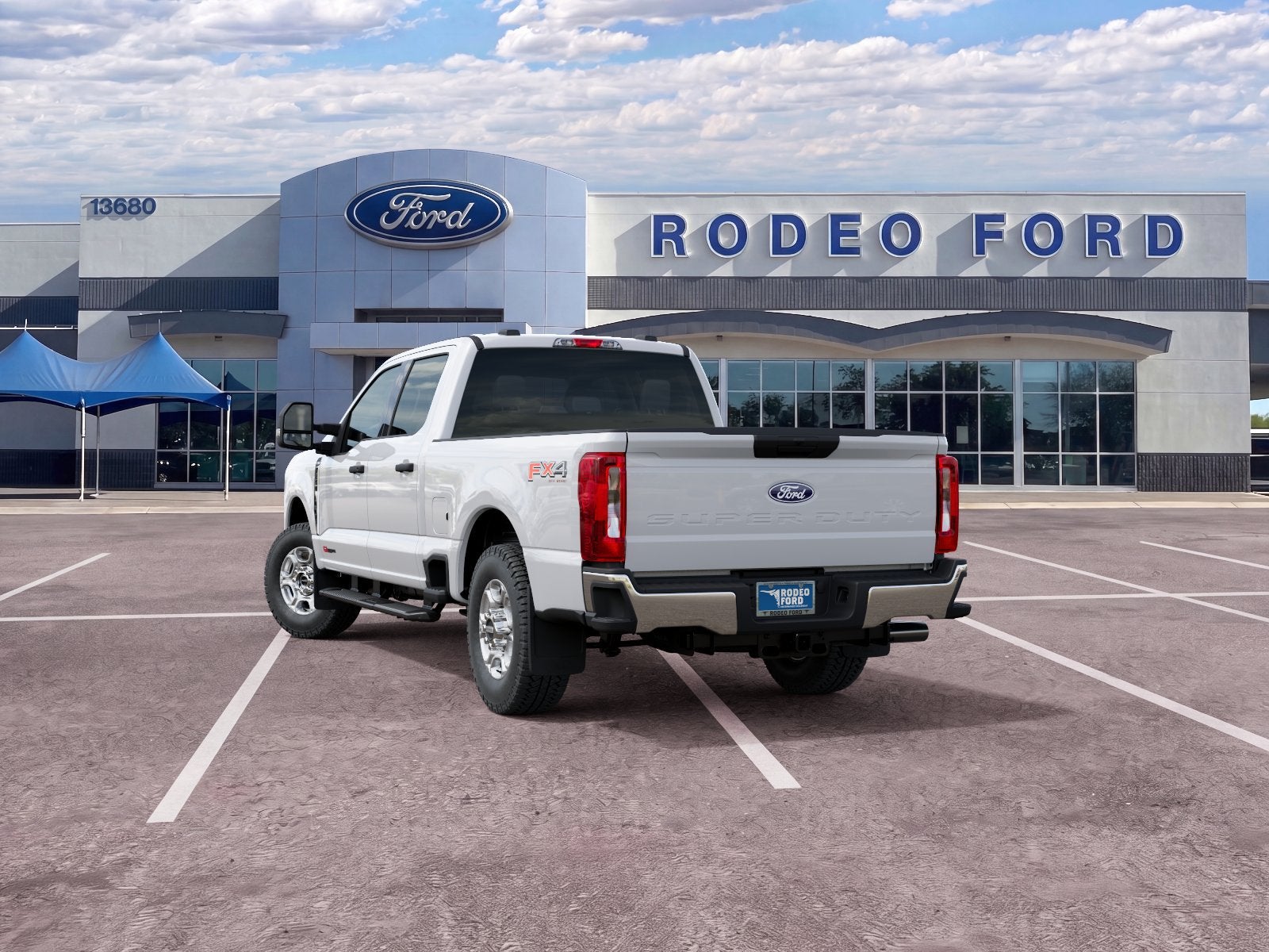 2027 Ford Super Duty F-250 SRW XLT