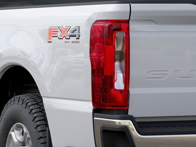 2027 Ford Super Duty F-250 SRW XLT