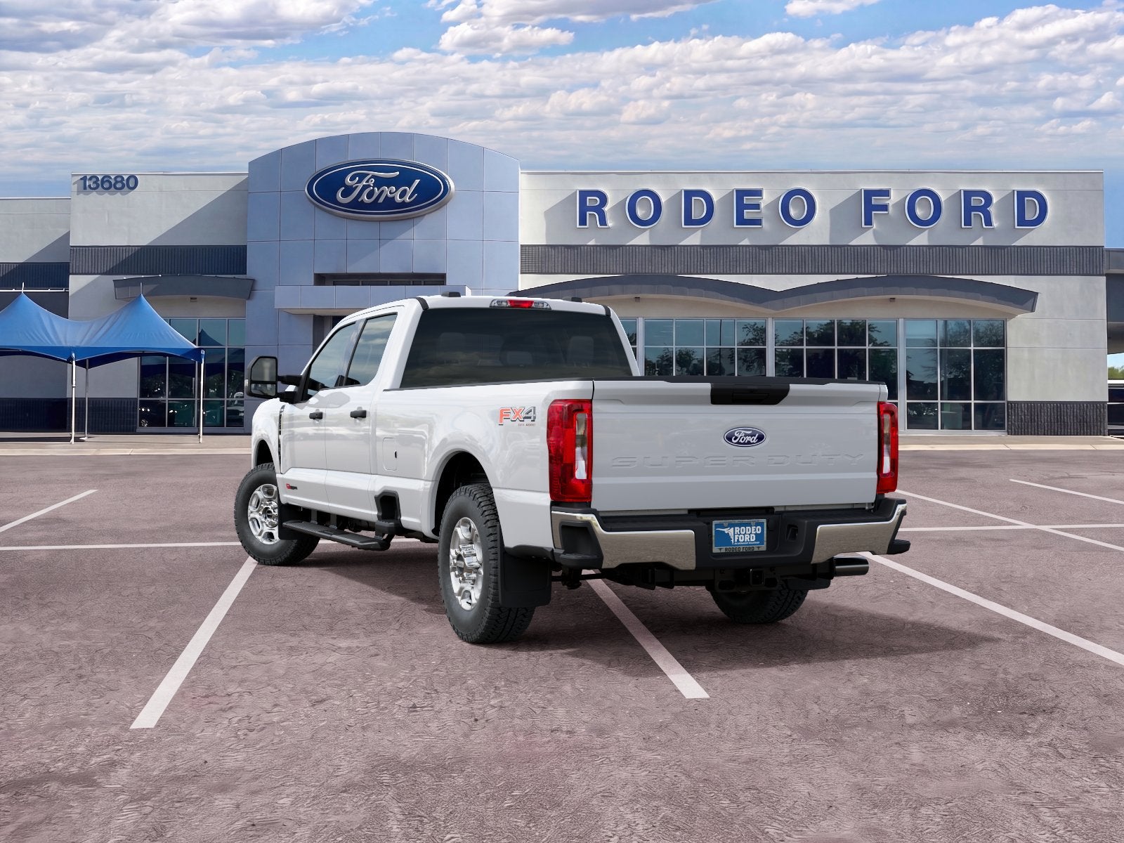 2027 Ford Super Duty F-250 SRW XLT