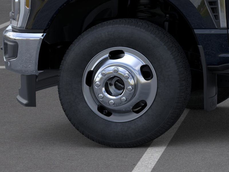 2026 Ford Super Duty F-350 DRW LARIAT