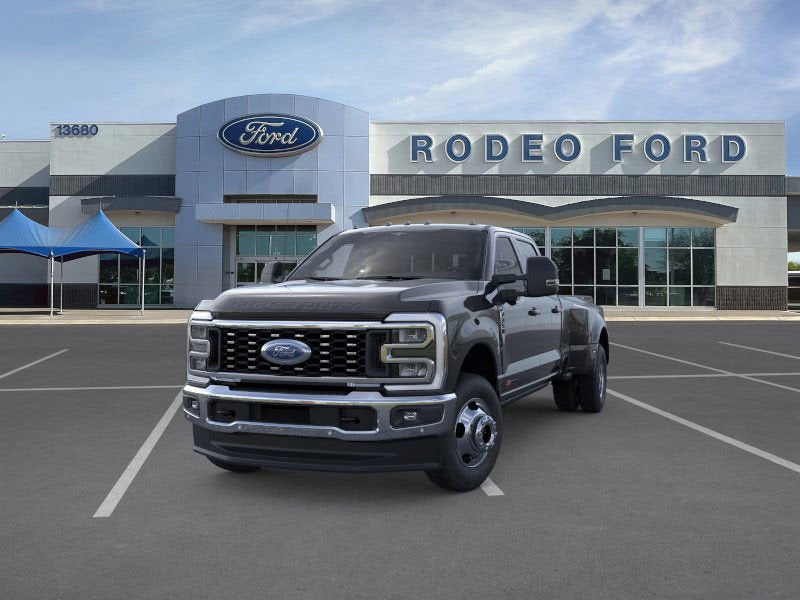 2026 Ford Super Duty F-350 DRW LARIAT