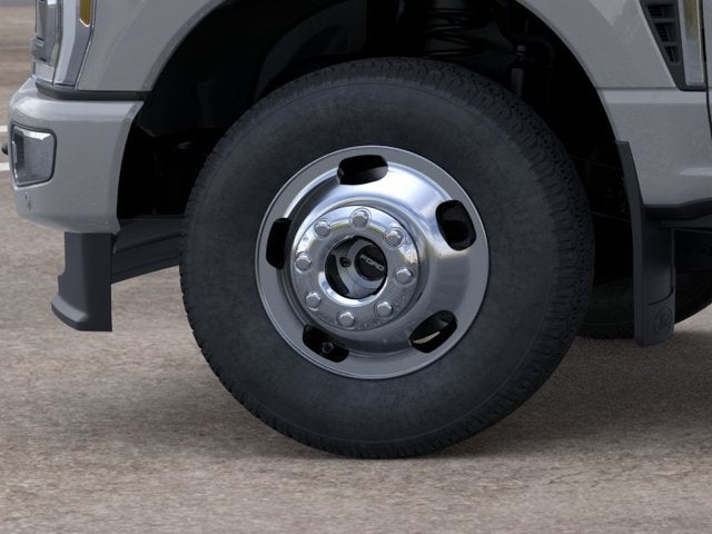 2026 Ford Super Duty F-350 DRW Platinum