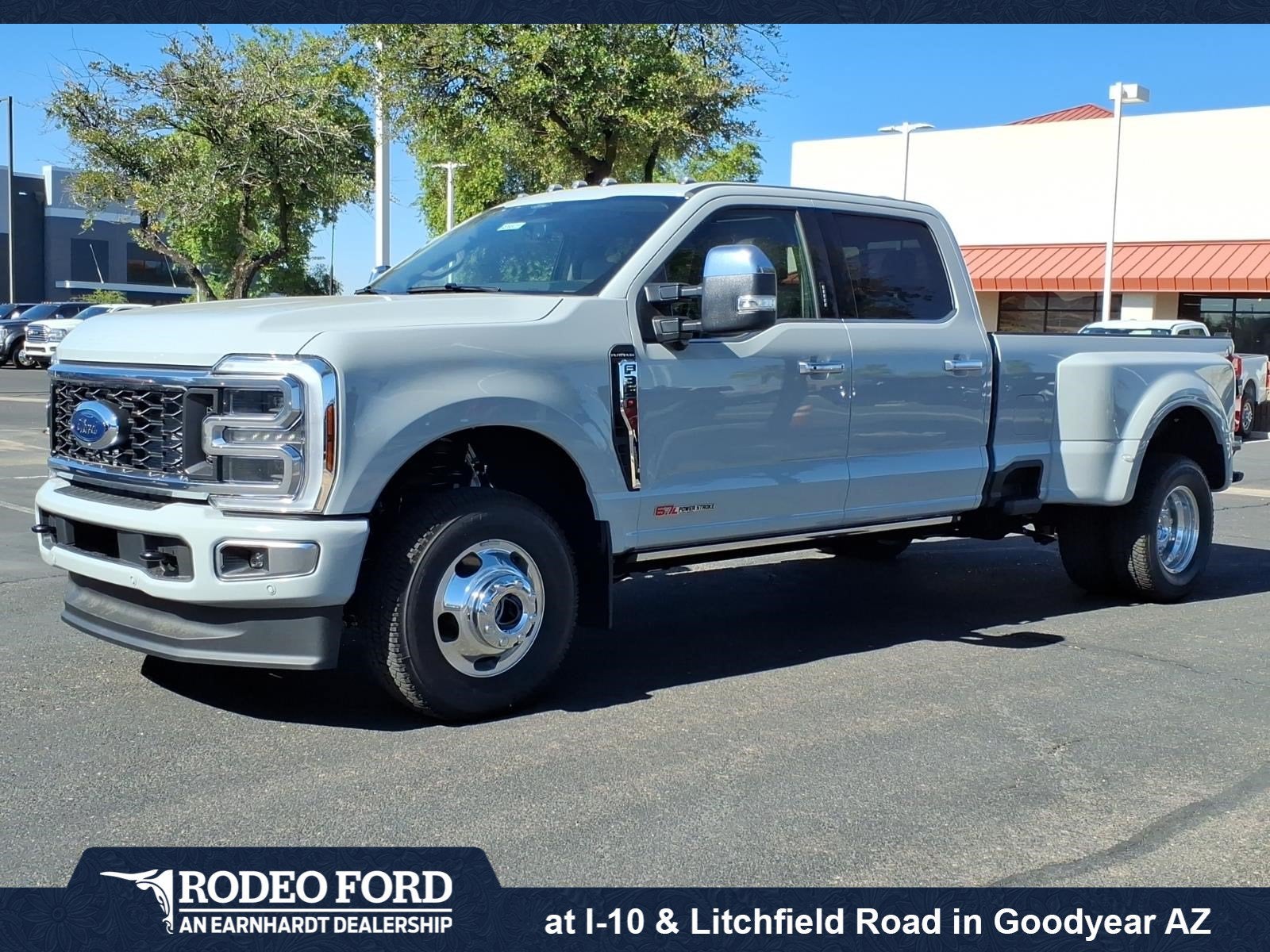 2026 Ford Super Duty F-350 DRW Platinum