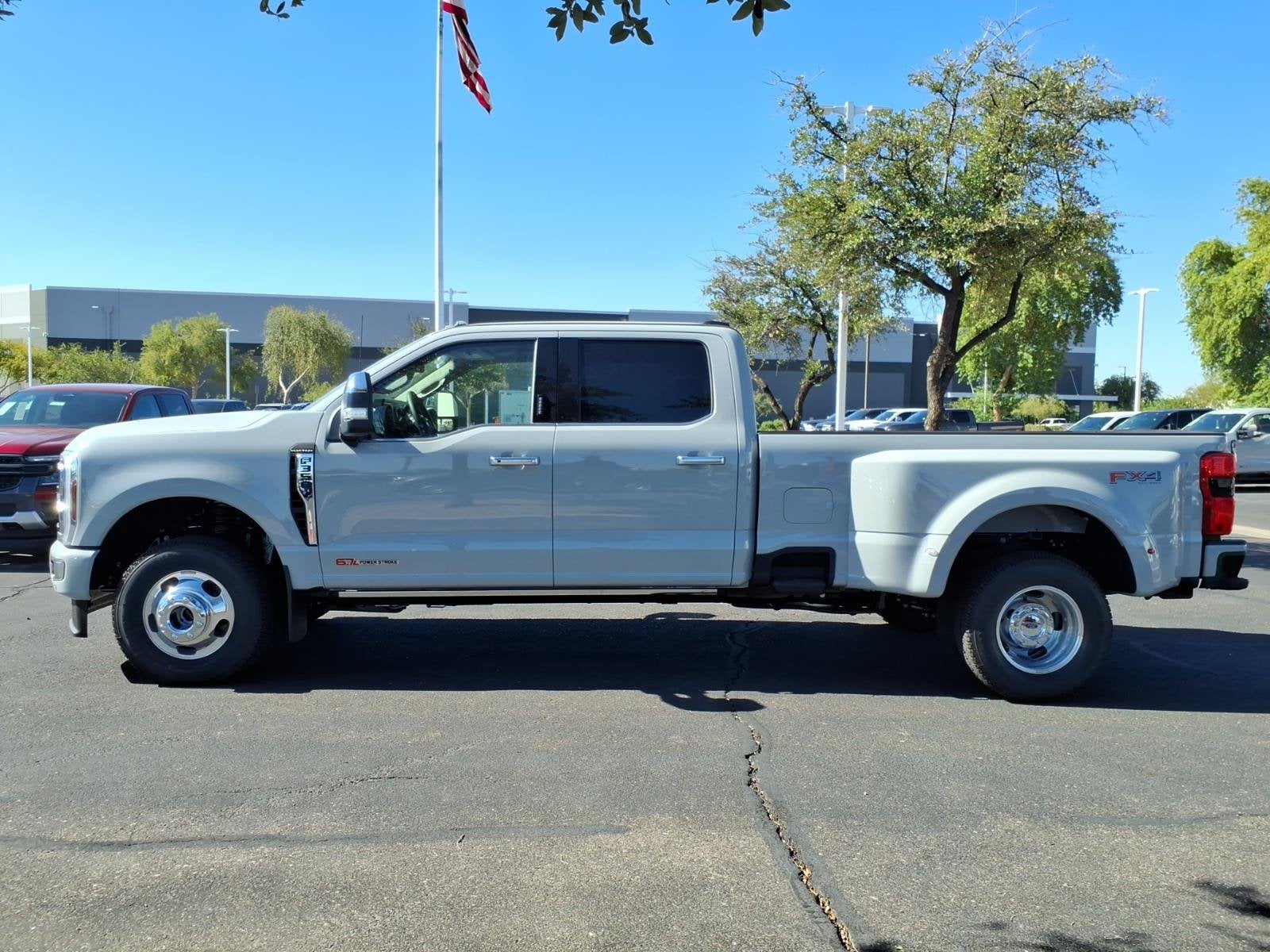2026 Ford Super Duty F-350 DRW Platinum