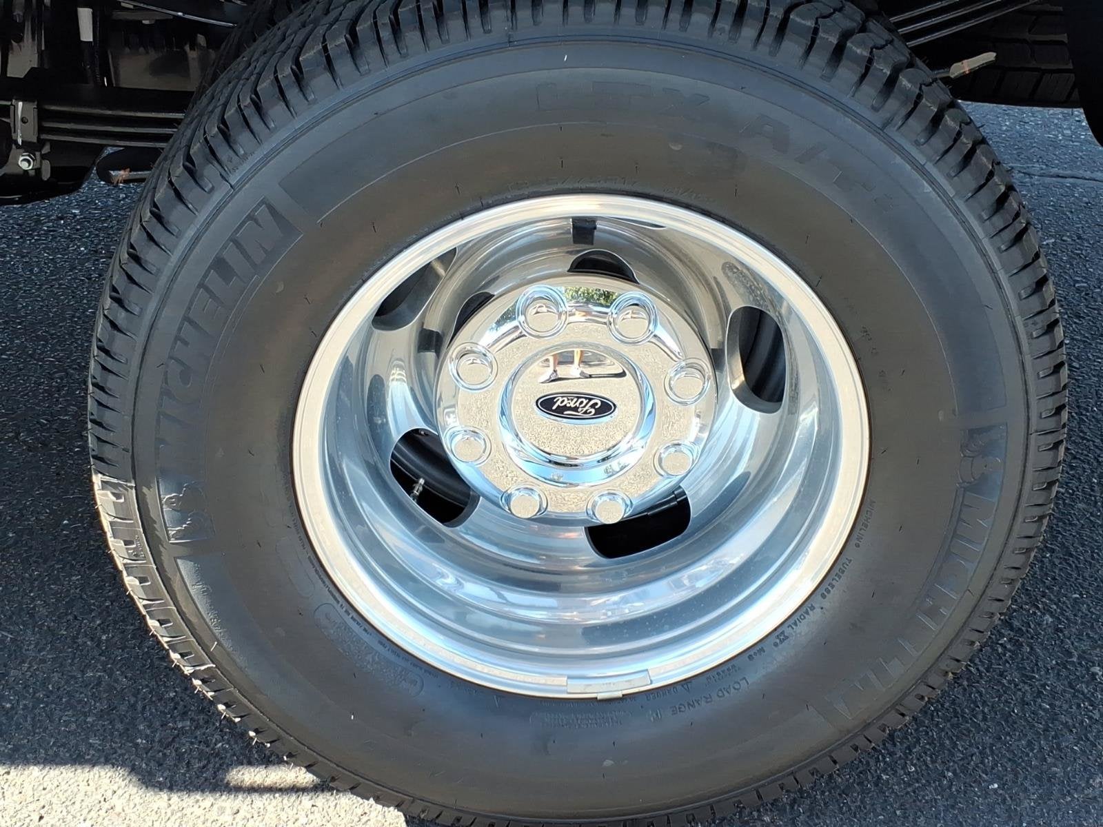 2026 Ford Super Duty F-350 DRW Platinum