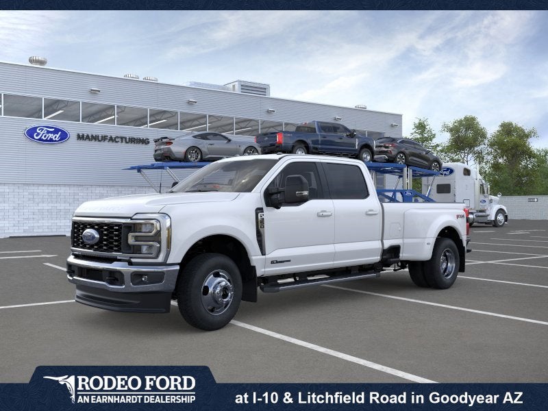 2026 Ford Super Duty F-350 DRW LARIAT