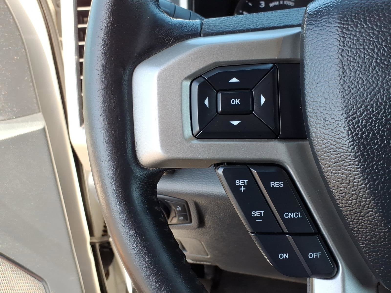 2022 Ford Super Duty F-350 DRW LARIAT