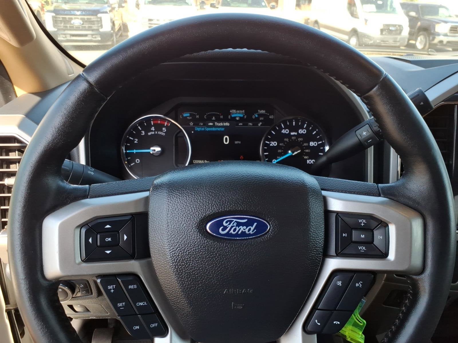 2022 Ford Super Duty F-350 DRW LARIAT