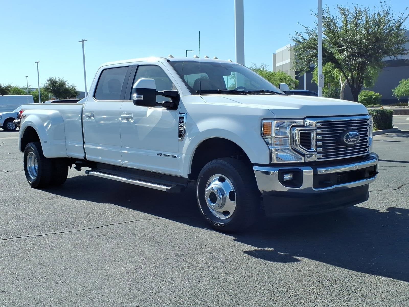 2022 Ford Super Duty F-350 DRW LARIAT