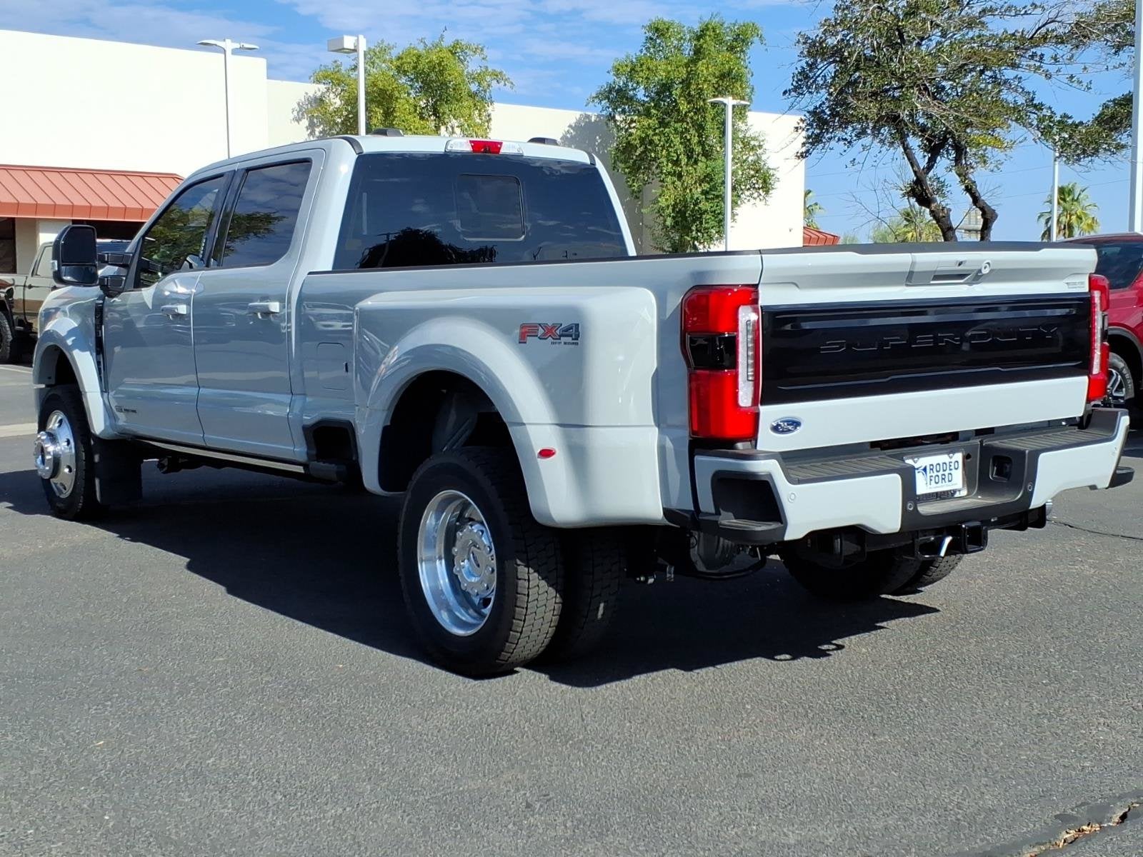2026 Ford Super Duty F-450 DRW Platinum