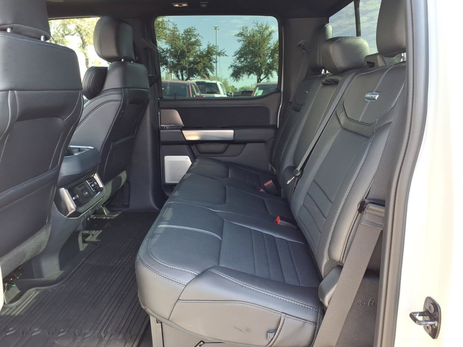 2026 Ford Super Duty F-450 DRW Platinum