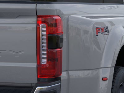 2026 Ford Super Duty F-450 DRW LARIAT
