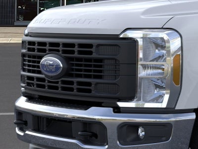 2025 Ford Super Duty F-350 SRW XL