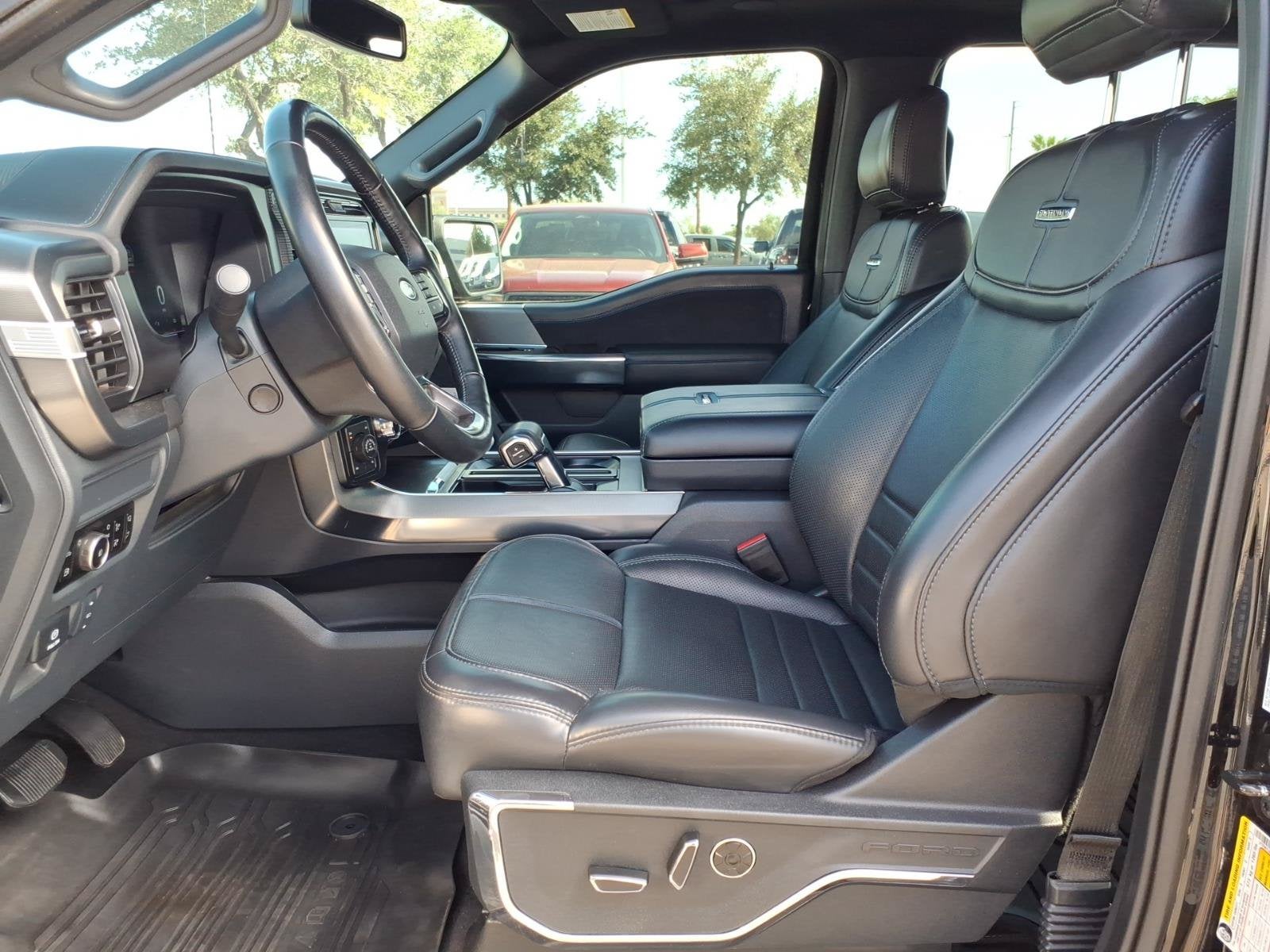 2025 Ford F-150 Platinum