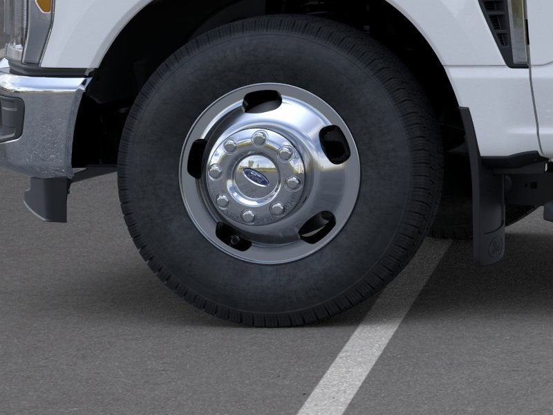 2026 Ford Super Duty F-350 DRW XLT