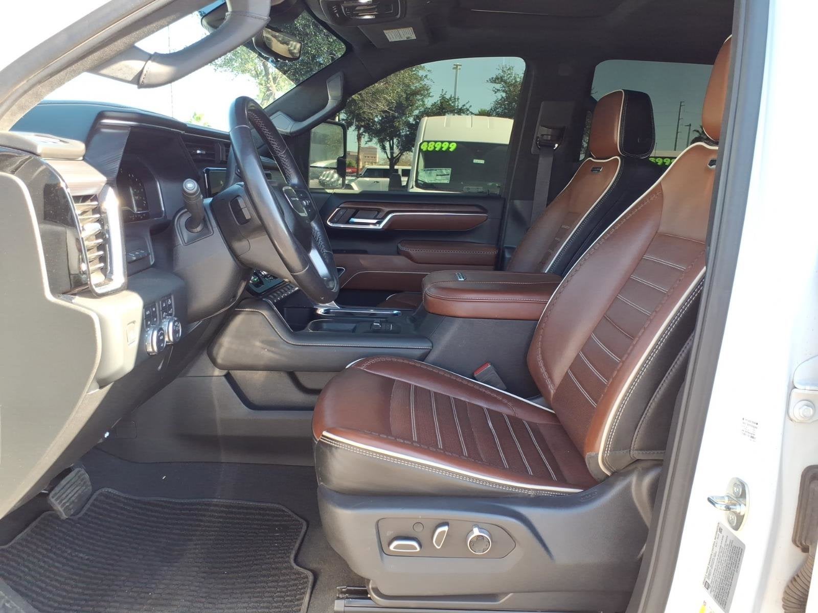 2024 GMC Sierra 3500HD Denali Ultimate