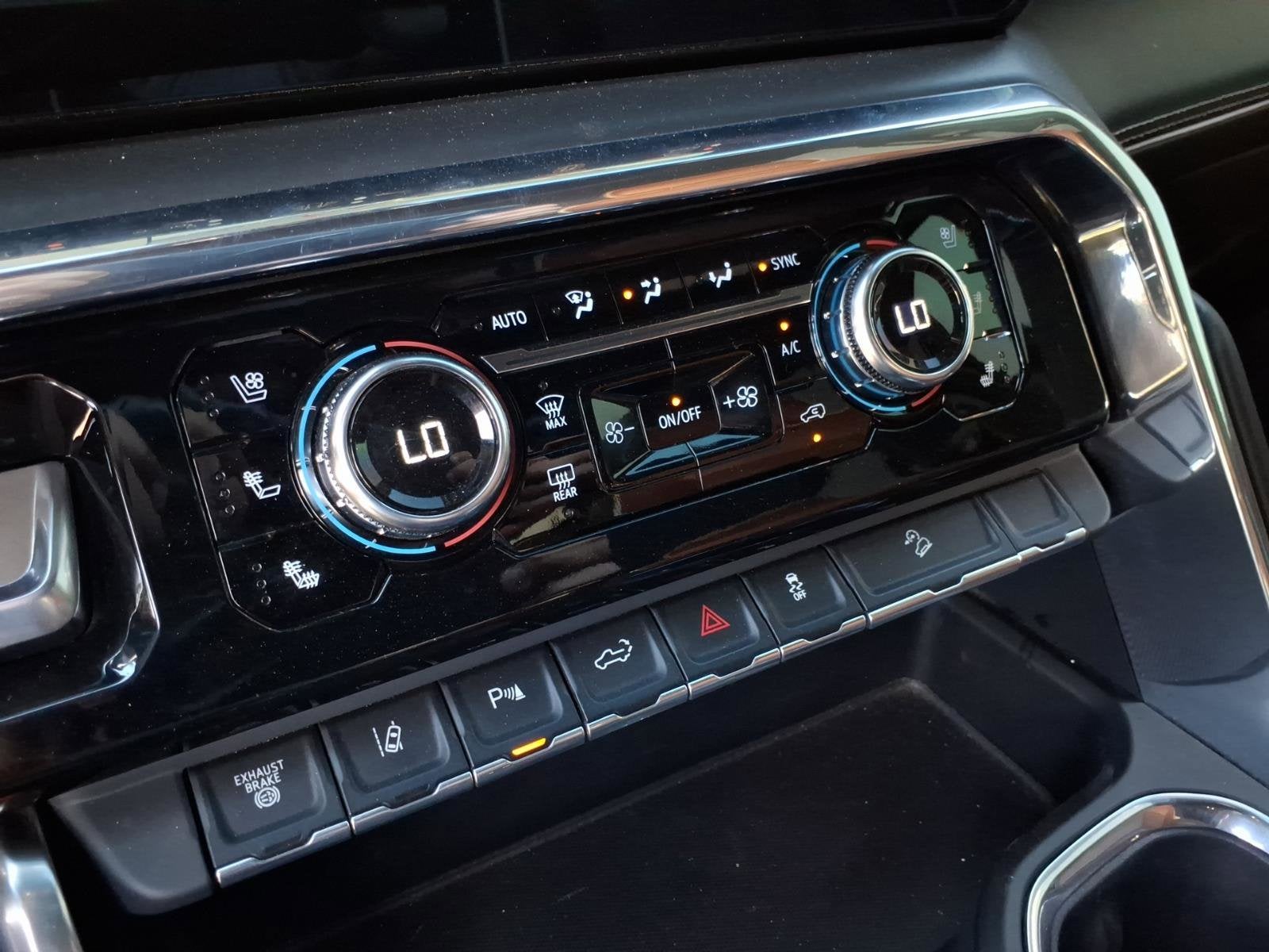 2024 GMC Sierra 3500HD Denali Ultimate