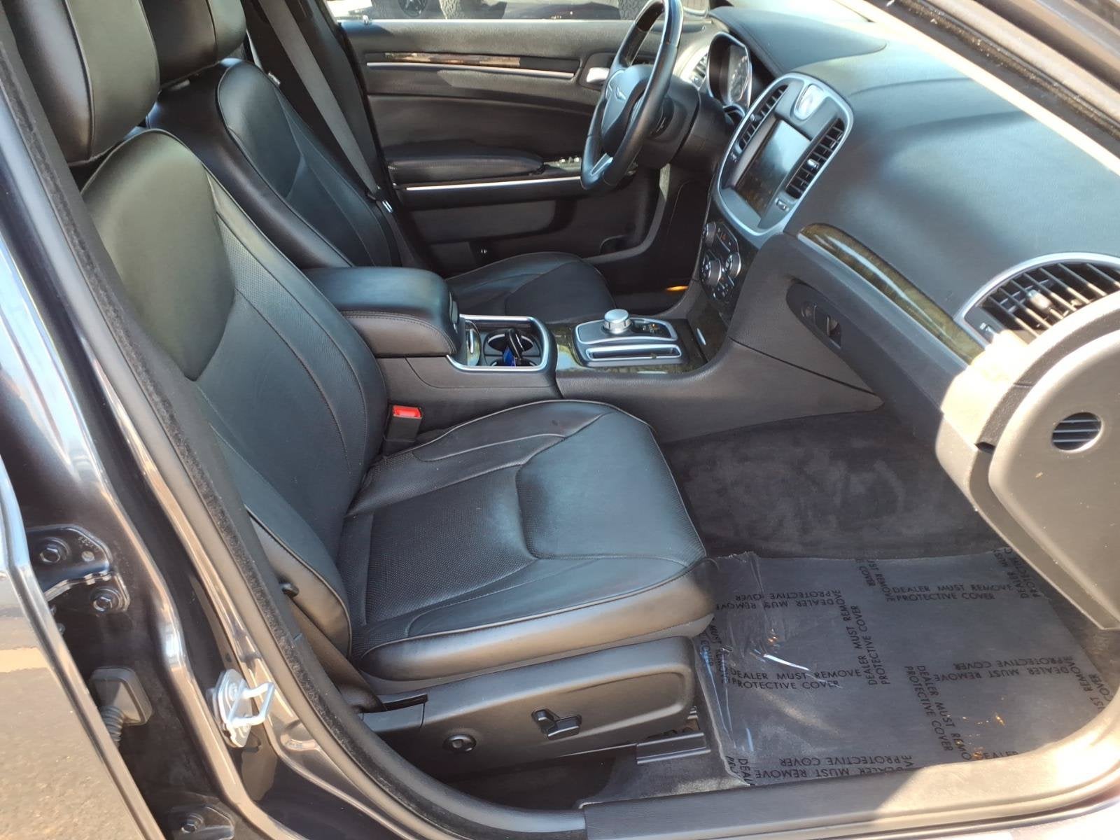 2016 Chrysler 300 300C