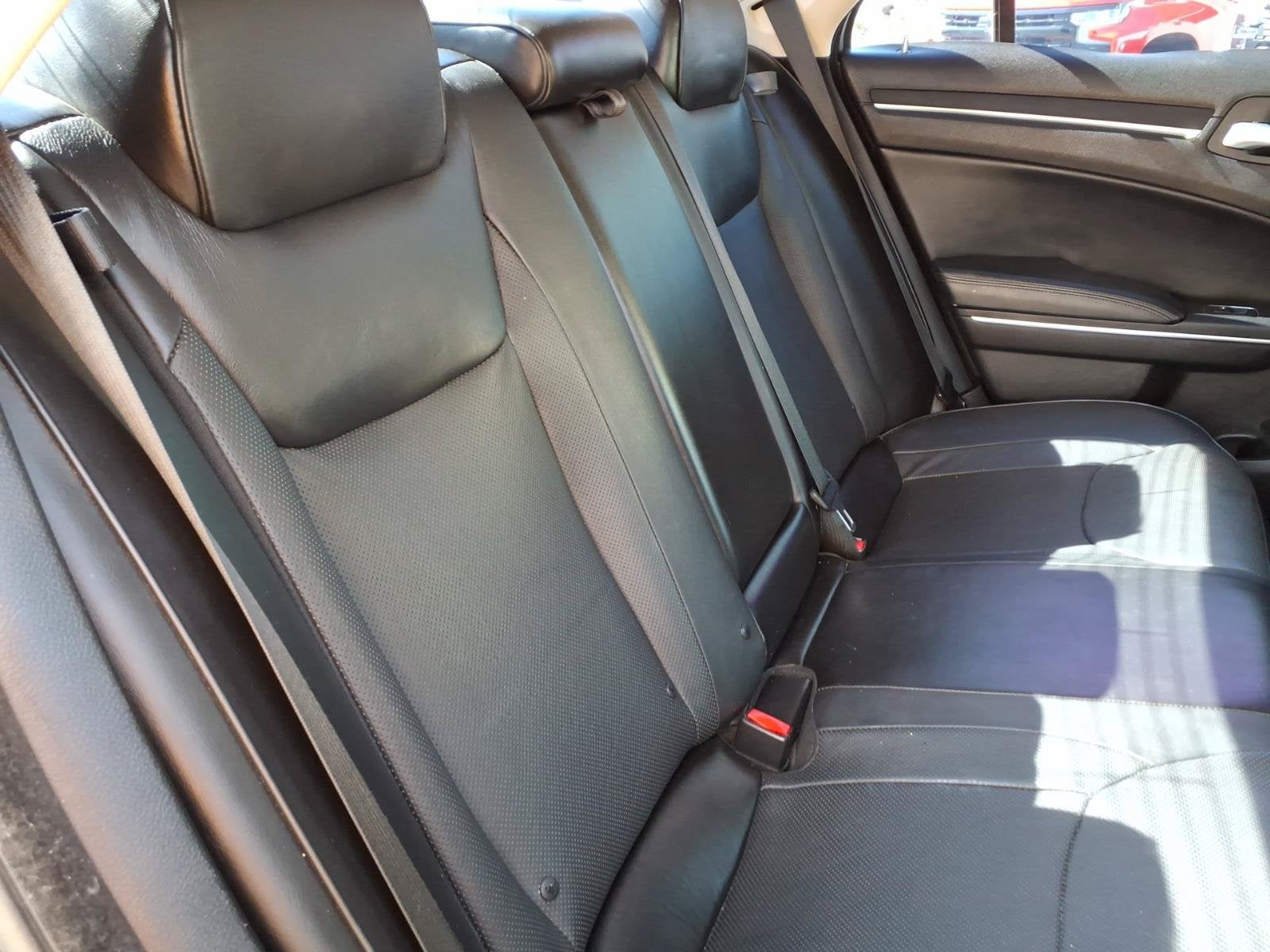 2016 Chrysler 300 300C