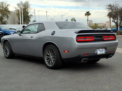 2016 Dodge Challenger SXT Plus