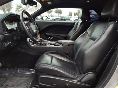 2016 Dodge Challenger SXT Plus