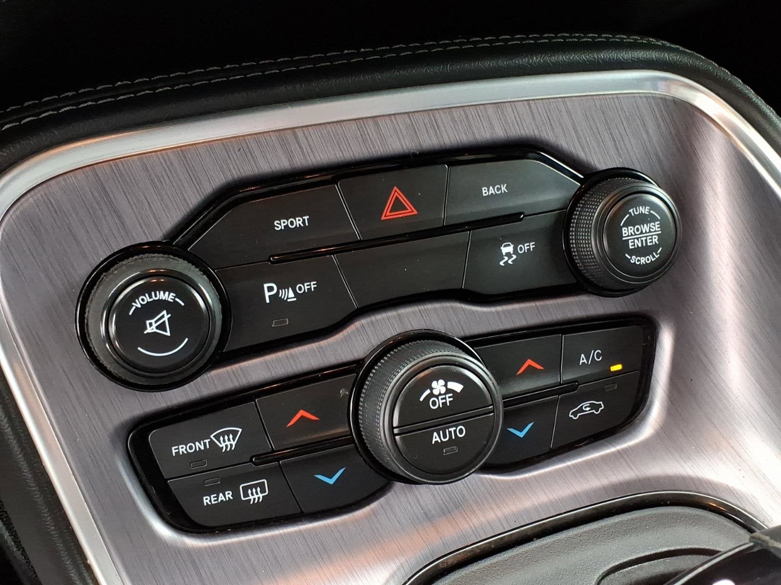 2016 Dodge Challenger SXT Plus