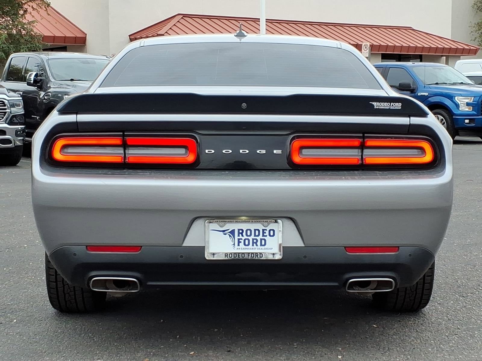 2016 Dodge Challenger SXT Plus