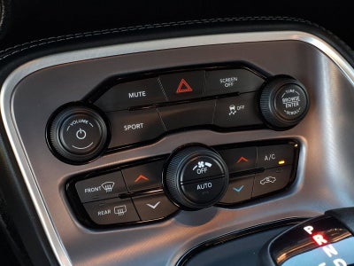 2022 Dodge Challenger SXT