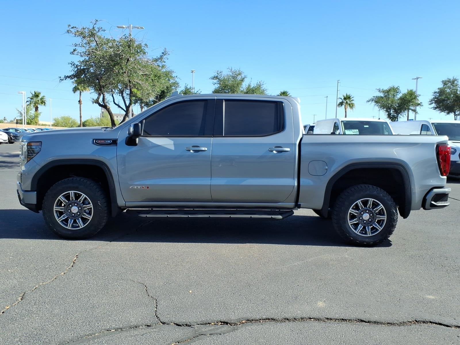 2024 GMC Sierra 1500 AT4