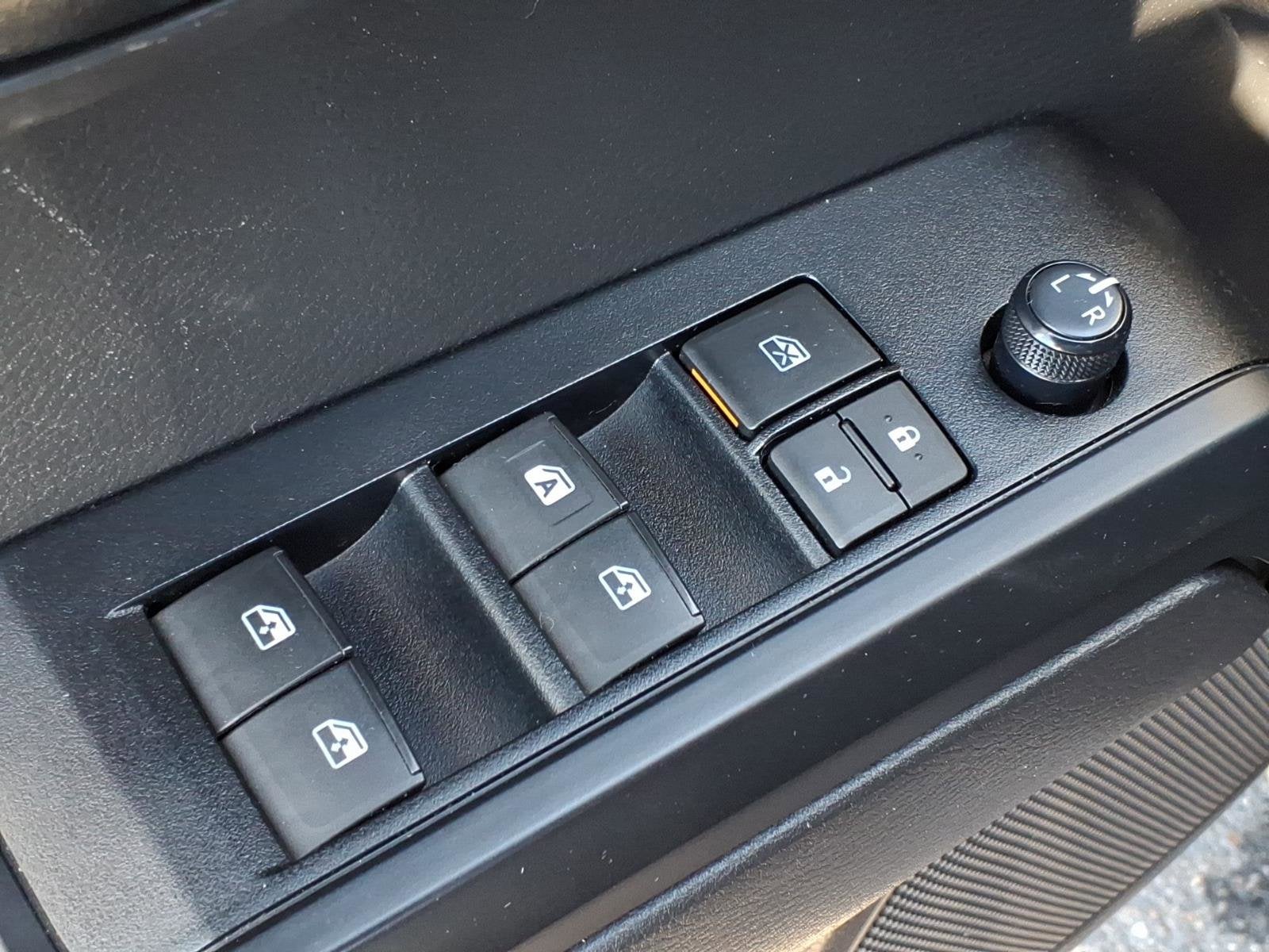 2022 Toyota Tacoma 4WD SR