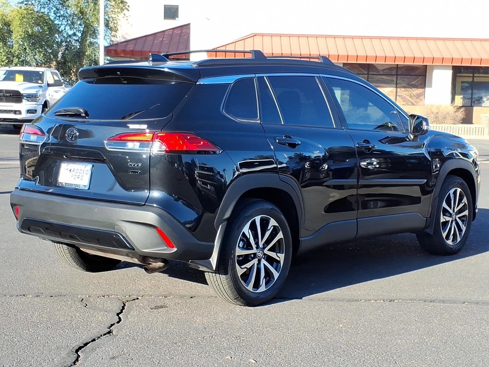 2023 Toyota Corolla Cross XLE