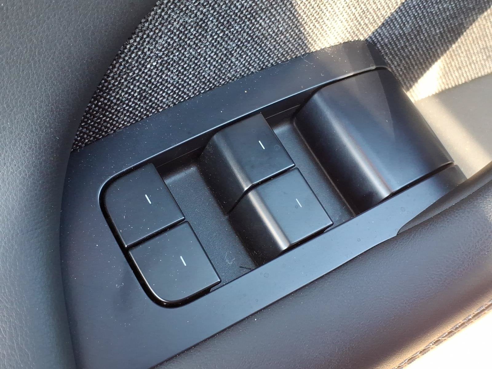 2024 Tesla Model X Base