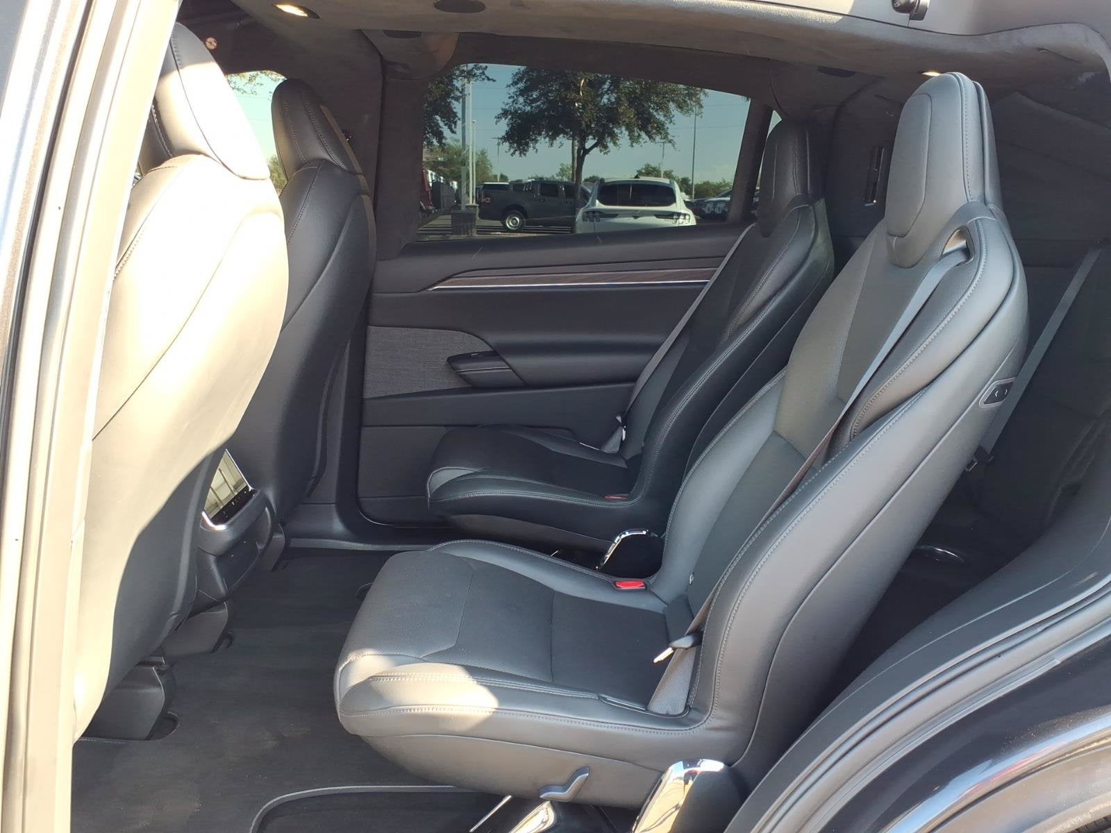 2024 Tesla Model X Base